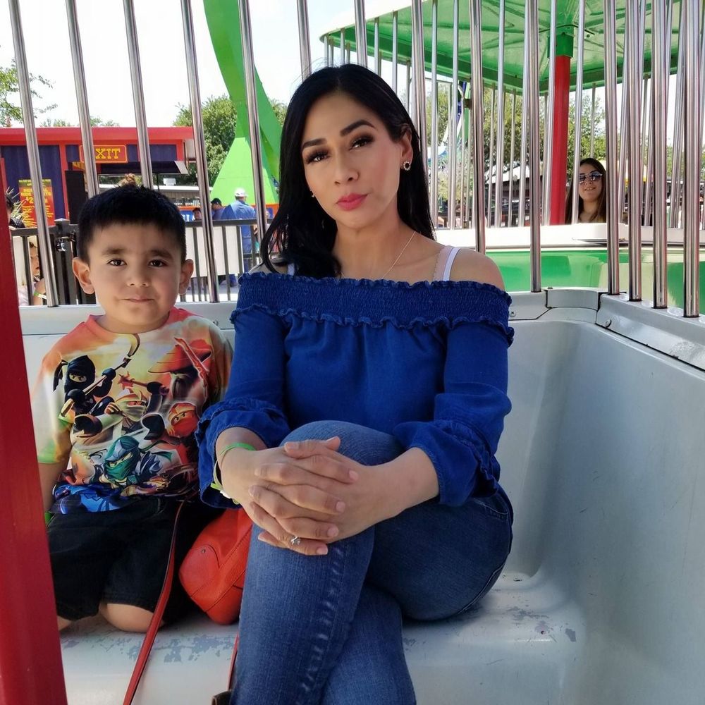 Meet your Posher, Mercedes